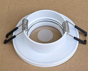 Projecteur halogène en aluminium étanche IP66 anti-éblouissement, angle <span class=keywords><strong>de</strong></span> faisceau 120°, design moderne, montage encastré GU10/MR16 pour plafond et <span class=keywords><strong>salle</strong></span> <span class=keywords><strong>de</strong></span> <span class=keywords><strong>bain</strong></span> - Product Image 6