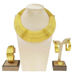 Venta al por mayor traje 18 quilates chapado en <span class=keywords><strong>oro</strong></span> conjunto de joyas última moda nuevos pendientes anillo collar brazalete boda fiesta joyas - Product Image 6