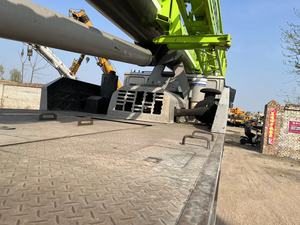 Grúa sobre Camión Zoomlion ZTC350H de 35T Usada en Buenas Condiciones, Operación Eficiente, Piezas Originales para Obras de Infraestructura - Product Image 3