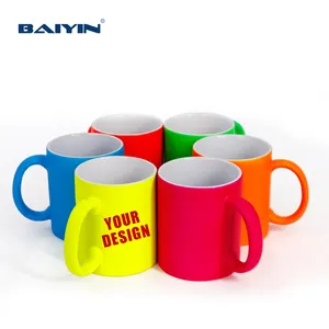 Baiyin 도매 개인화 된 밝은 형광 사용자 정의 머그 11oz 승화 매트 세라믹 커피 머그