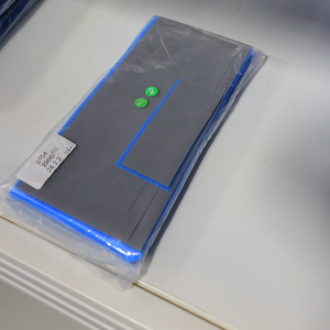 Tấm hấp thụ dẫn nhiệt độ cao 4.0W/MK với độ bám dính che chắn EMI cho các thiết bị 5g - Product Image 4