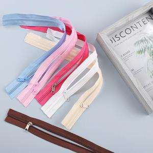 Venta caliente Ecológico 3 # Nylon Cremallera Fabricantes Venta al por mayor Open End Moda Ropa Cremallera - Product Image 1