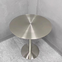 Petite table carrée en acier inoxydable de style industriel moderne pour les magasins de thé lait dessert conception convertible pour café salle à manger