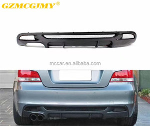 Separador de parachoques trasero de alta calidad 1 serie <span class=keywords><strong>E82</strong></span> adecuado para <span class=keywords><strong>BMW</strong></span> 1 serie 135I Mtech <span class=keywords><strong>E82</strong></span> difusor trasero de fibra de carbono - Product Image 1
