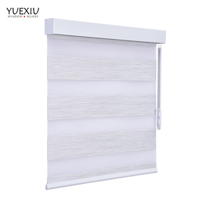 Persiana Enrollable Cebra Manual para Ventana de Sala de Estar - Product Image 3