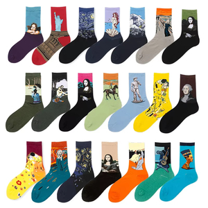 Chaussettes rétro d'art personnalisées en gros Chaussettes drôles créatives Chaussettes personnalisées de peinture de dessin animé célèbre de Van Gogh - Product Image 6