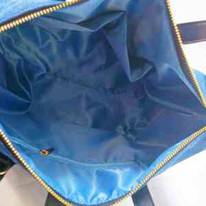 Bolso Tote de Nailon Impermeable con Correa de Hombro Desmontable y Hebilla de Cabeza de Ratón Dorada Personalizada de Magic Kingdom, Bolsa Grande para Parque Temático - Product Image 4