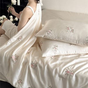 Baby <b>Quilt</b> Set LYOCELL Floral Embroidered Cooling Summer Bed Cover 2.5-3 Jin - Product Image 4