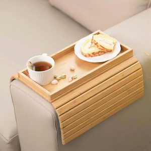 Canapé moderne en bambou pour le salon Porte-gobelet de table à un étage antidérapant Accoudoir supplémentaire pliable Plateau de rangement latéral pour table de canapé - Product Image 1
