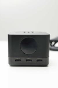 Regleta de alimentación 2 en 1 con medidor de potencia, 2xUSB C 1xUSB a 67W PD Carga rápida + Salida de CA, Centro de carga de escritorio con monitor de alimentación - Product Image 2