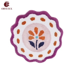 Tapis en polaire corail floqué, antidérapant et ignifuge, en fibre 100 % polyester, de forme spéciale, personnalisé par l'usine Orvetex - Product Image 1
