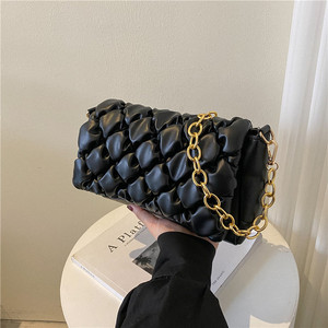 Holesale EW esigner licliclicinkrinkled uuilted dies essenger y AG rossbody hahain houhouag houor omen irls. - Product Image 1