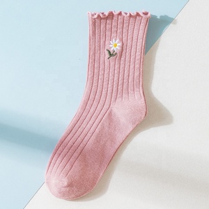 Tendance personnalisé chaud coloré fleur imprimé broderie longue chaussette fille mode mignon <span class=keywords><strong>fantaisie</strong></span> athlétique chaussettes femmes - Product Image 6