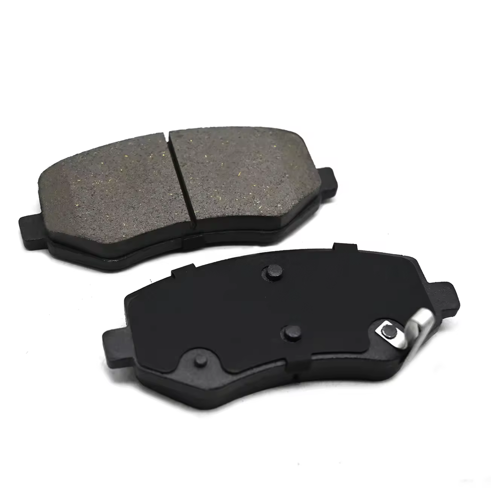 High Quality Auto Brake System Accessories Supplier QF167 for BAOJUN 310W China Car Best Price Ceramic Front Brake Pad Kit Brake Parts Image 3