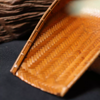 Panier de rangement en bambou tressé à la main japonais, accessoires de cérémonie du thé laqués, art populaire écologique et design suspendu moderne