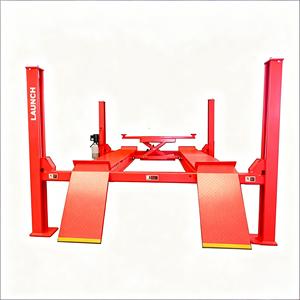 Pont élévateur automobile à quatre poteaux certifié TLT440W pour alignement de roues et entretien hydraulique - Product Image 1