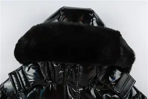 Chaqueta Acolchada de Poliéster Impermeable con Capucha de Alta Calidad para Hombre, Diseño de Logotipo Personalizado y Tallas Personalizables al por Mayor - Product Image 4