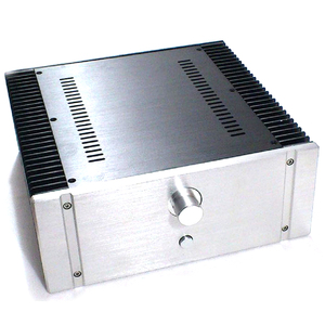 Pannello frontale dell'amplificatore di potenza in alluminio spazzolato personalizzato - Product Image 2
