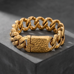 Bracelet cubain large et massif martelé plaqué or 18 carats en acier inoxydable 316L hypoallergénique avec fermoir boîte texturé pour homme, idéal pour les soirées - Product Image 1