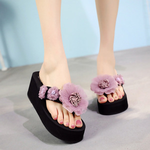 Tongs d'été pour femmes avec fleurs faites à la main, noires, à semelle épaisse, antidérapantes, sandales de plage - Product Image 2