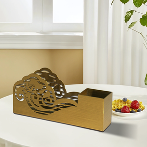 <span class=keywords><strong>Prix</strong></span> usine en gros en acier inoxydable <span class=keywords><strong>or</strong></span> brillant boîte de papier de soie de table en métal <span class=keywords><strong>d</strong></span>îner Triangle porte-serviettes en tissu - Product Image 3