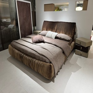 Set Camera da Letto Moderno Queen Size, Letto Matrimoniale in Velluto per Hotel, Arredamento Camera da Letto di Lusso, Letto King Size in Legno - Product Image 2