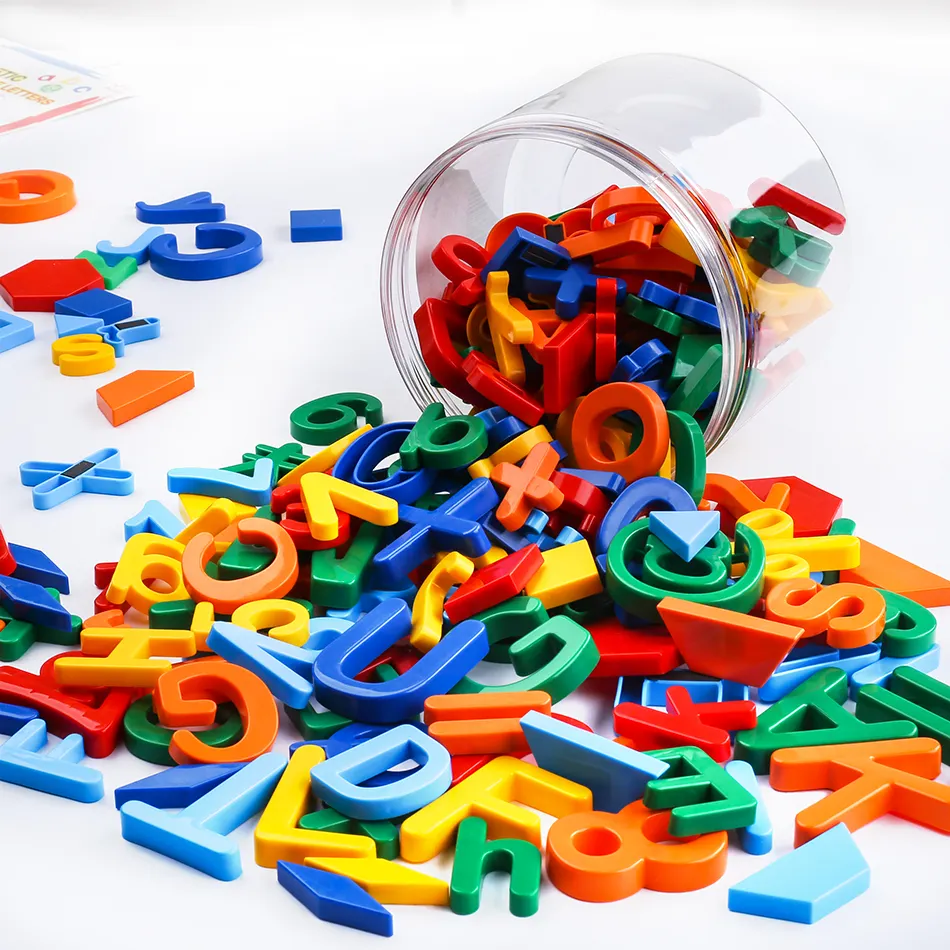 Regalo perfecto magnética pegatinas alfabeto de los niños juguetes educativos magnética para los niños la ortografía y el aprendizaje
