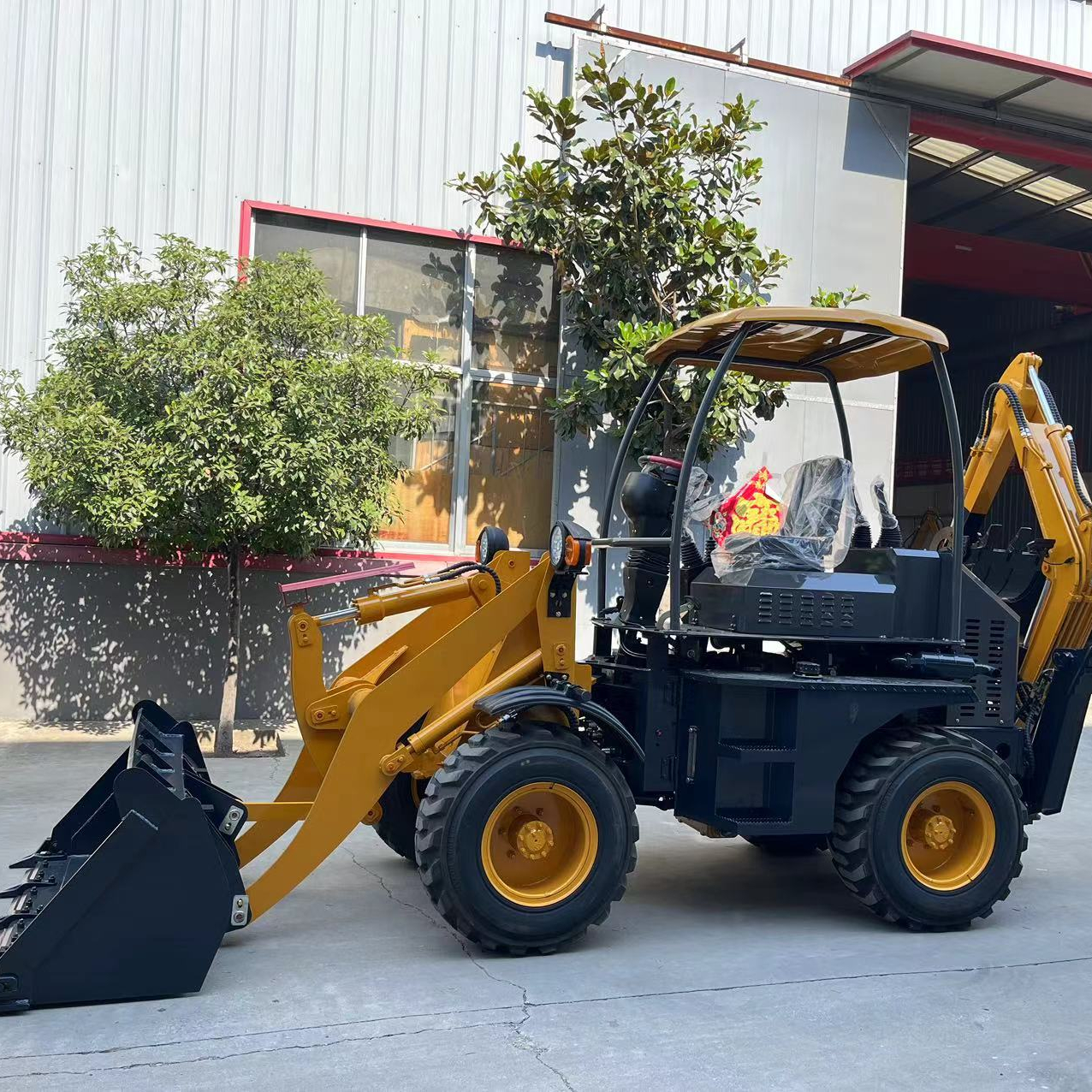 TH10-50 Mini Retroexcavadora Backhoe Loader Mini Towable Backhoe Excavator Loader 4x4 Backhoe