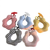 Coque de téléphone minimaliste rose à motif nuage et écossais avec cordon, dragonne créative en tissu 3D, bracelet de poignet, breloque suspendue, fabriquée en Chine, modèle F01