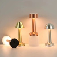 Lampe de Table LED Rechargeable Tactile en Forme de Champignon, Style Nordique, pour Restaurant et Chambre à Coucher, Vente en Gros Usine, Veilleuse à Intensité Réglable