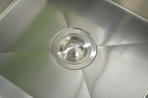 Nuovo Lavello da Cucina in Acciaio Inox con Texture a Miglio, Cestello Filtrante Extra Large e Tubo di Scarico, Vasca Singola - Product Image 5