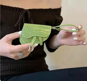 Mini bolso de sillín, monedero, estuche creativo para auriculares, llavero de moda para coche, estuche para auriculares con correa de reloj - Product Image 4