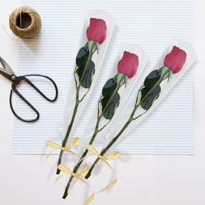 Dureté rigide de sac d'emballage de <span class=keywords><strong>Film</strong></span> rétractable de Rose transparente OPP pour les manches de bouquet de papier d'emballage de fleur de la Saint-Valentin - Product Image 6