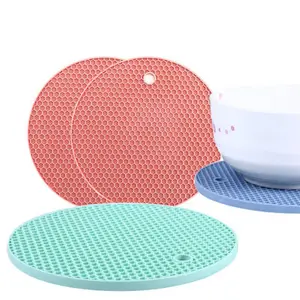 加厚蜂窝状食品级硅胶防滑保温易清洗餐垫