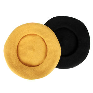 Élégant Béret de style français brodé personnalisé Boinas en laine noire pour filles - Product Image 2