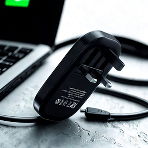 Hot verkopende product 2025 Slim Fast reisopladers & -adapters, 20W opvouwbare UK-stekker dubbele poort platte wandlader voor mobiele telefoon - Product Image 3