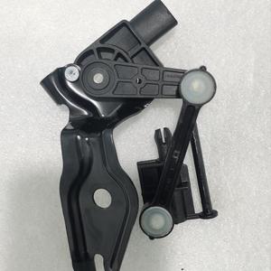 Capteur de hauteur de véhicule Audi 7L6616213 pour système de suspension, pièce de rechange - Product Image 2