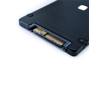 SSD Empresarial Micron 7400 Pro de 1.92 TB - Formato M.2 22110/PCIe 4.0 NVMe para Computación de Alto Rendimiento y Centros de Datos - Product Image 5