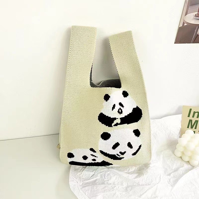 Trois pandas-riz