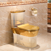 Ventes directes d'usine Toilette de luxe en or du sol au plafond Toilette en céramique monobloc en céramique couleur or Articles sanitaires galvanisés