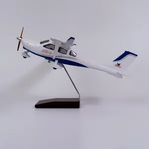 着陸装置と卸売用スタンド付きLEDプライベートジェットJ230-Dモデル航空機
