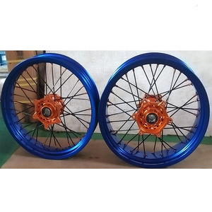 Vente flash - Jantes en alliage bleu de 17 pouces pour moto Supermoto Honda <span class=keywords><strong>CRF</strong></span> 250, <span class=keywords><strong>CRF</strong></span> 300, <span class=keywords><strong>CRF</strong></span> <span class=keywords><strong>450</strong></span> - Product Image 2