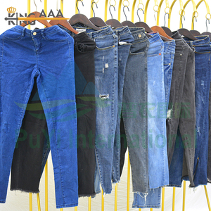 Vente en gros de pantalons en jean pour femmes Bea, lots de jeans d'occasion Ukay Ukay, vêtements d'occasion de seconde main, vêtements d'occasion du Pakistan - Product Image 4