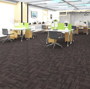 Dalles de moquette commerciales modulaires en gros directement de l'usine, moquette de sol de <span class=keywords><strong>bureau</strong></span> moderne, support en bitume, dalle de moquette de <span class=keywords><strong>bureau</strong></span> grise - Product Image 5