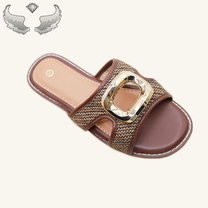 Pantoufles et <span class=keywords><strong>sandales</strong></span> d'été de haute qualité pour femmes, chaussures d'été légères et respirantes à la mode pour femmes, à fond plat - Product Image 2