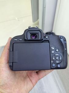 Cámara réflex digital Canon EOS 800D de segunda mano en buen estado de funcionamiento con pantalla táctil abatible - Product Image 2