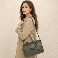 Bolso Boston de Cuero de Grano Completo para Mujer, Estilo Vintage, Color Cognac, Hecho a Mano, con Patina Pulida, Herrajes de Latón Antiguo, Cierre Superior con Cremallera