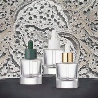 Flacons compte-gouttes carrés plats en verre rechargeables pour sérum de soin cutané aux huiles essentielles et gouttes pour les yeux, 15ml 30ml 50ml 100ml, Reed