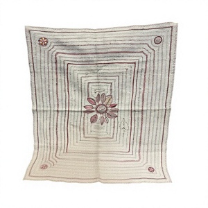 Funda de Sofá Tradicional Kantha Bordada a Mano en Bengali, con Técnica Nakshi, Cosida a Mano, Transpirable, de Algodón No Tejido - Product Image 1