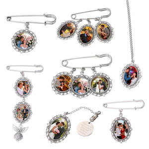 Individuell Bedruckte Logo-Anhänger Erinnerungsfoto-Sublimation Hochzeitspaar-Charms Geschenk-Pin DIY-Schmuck Runde Metallbrosche - Product Image 1